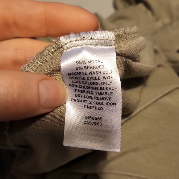 Nordstrom Ladies Size Medium Olive Green Buttery Soft V-Neck Shirt Dress - Picture 6 of 6